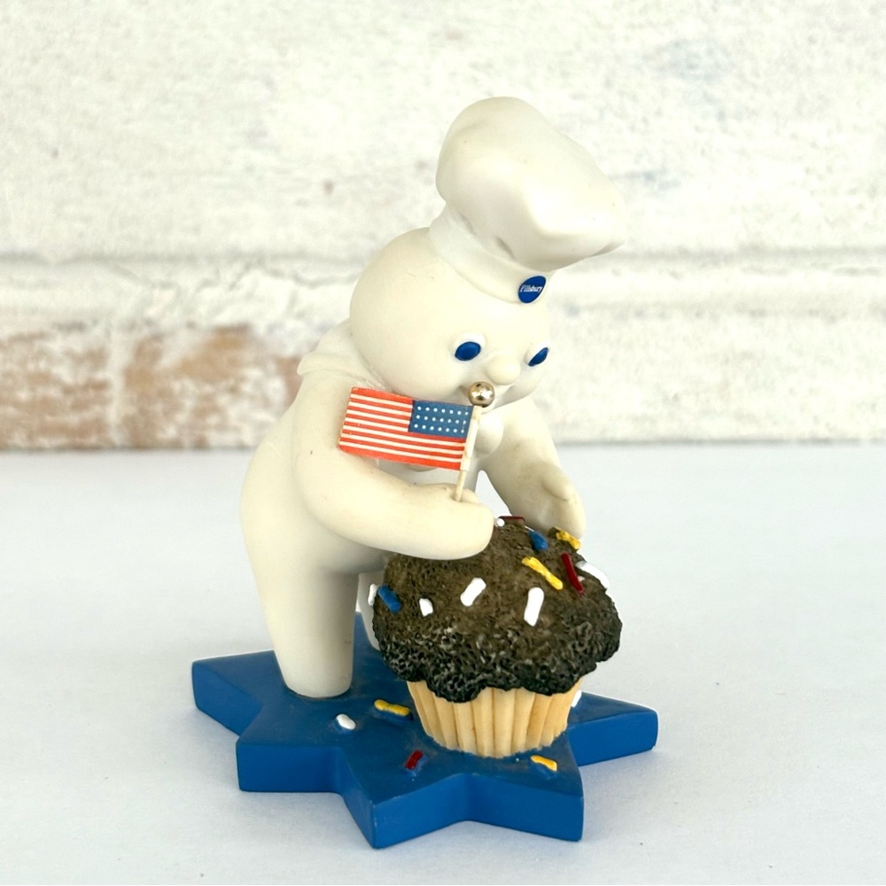 Pillsbury Doughboy Calendar July Figurine with Cupcake Danbury Mint